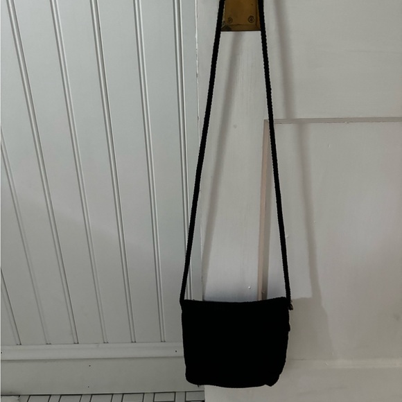 Le Sak Crochet Cross Body Bag - Picture 1 of 3